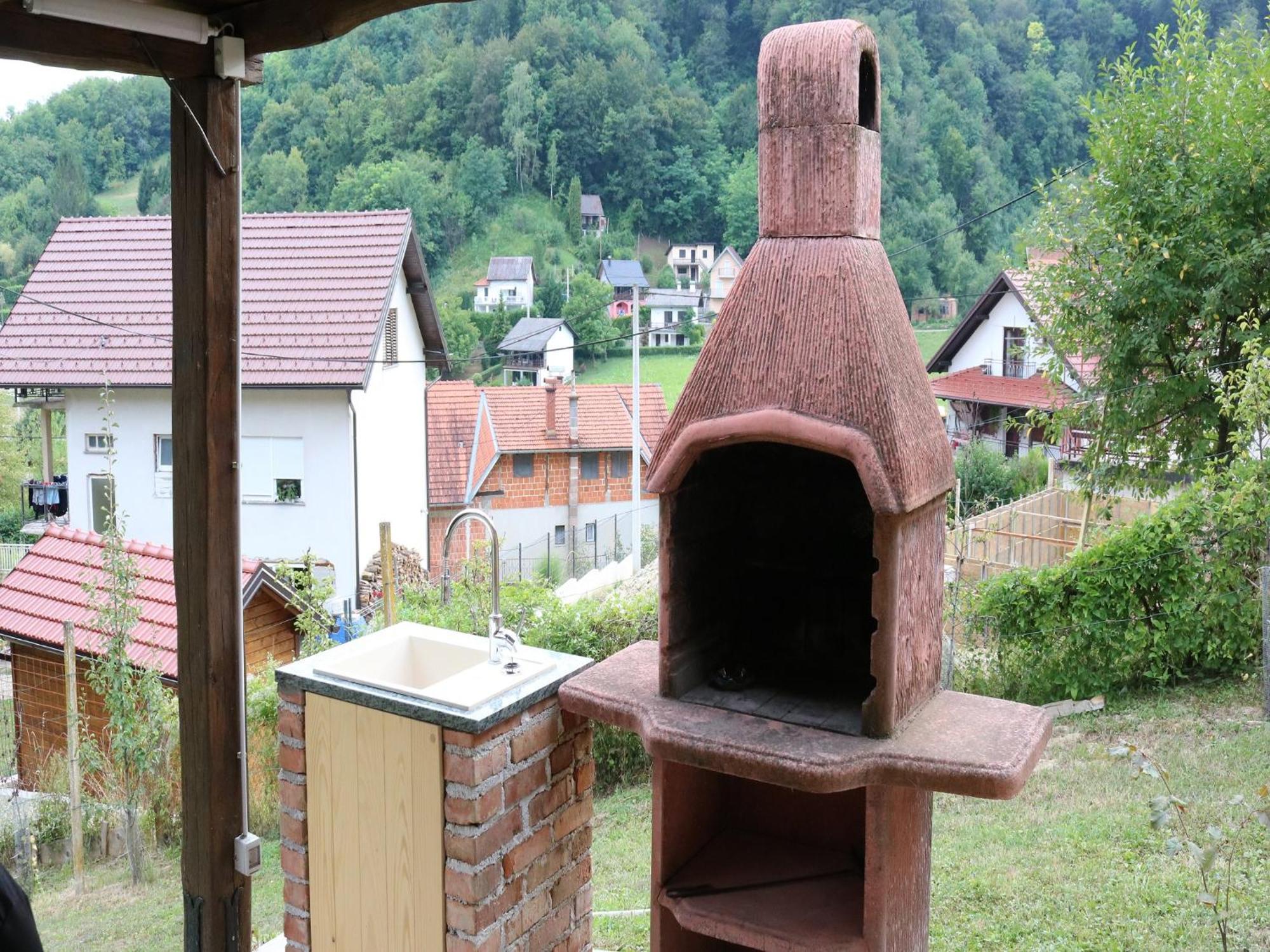 Tradicionalna Zagorska Drvena Kuca Stara Murva Tuheljske Toplice Exterior foto
